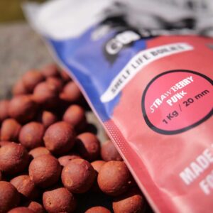 G.B.U. Boilies Strawberry Punk - 24mm 1kg