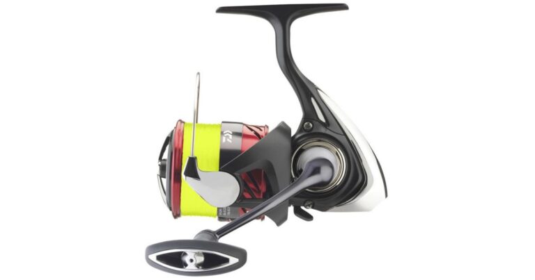 Daiwa Naviják 23 Ninja LT 2000 + Šňůra JB4 130 m 0,13 mm recenze, kde koupit nejlevněji