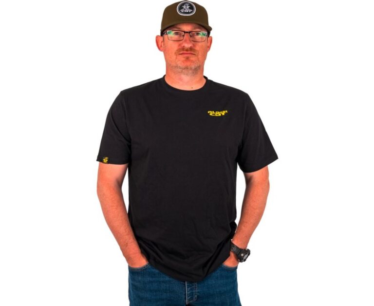 Black Cat Triko Chase Dreams Black Tee
			

		

		
            
                Pohodlné černé tričko z kvalitní bavlny s výrazným potiskem na zádech.
            

			
                
									
                        novinka                    
				
									
                        6 variant                    
				
				
							

			

					
									Očekáváme 29. 10. 25
							

			
                    550 Kč recenze, kde koupit nejlevněji